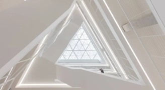 科技公司NVIDIA总部大楼设计：三角元素打造创意几何空间